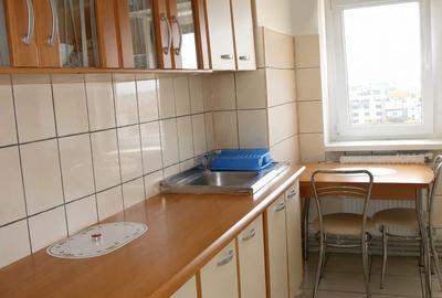 Apartament cu 2 camere decomandat, mobilat în Ultracentral