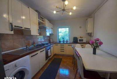 Apartament cu 3 camere decomandat în Traian - 6