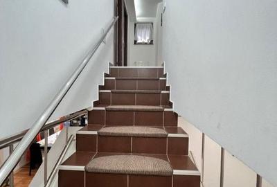Casă cu 5 camere cu Teren 461 Mp în Ghencea - 6