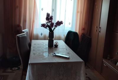 Apartament cu 3 camere semidecomandat în Central - 2