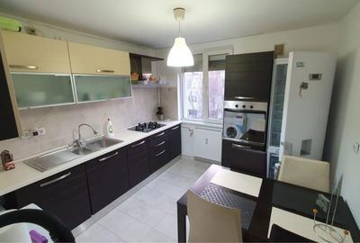 Apartament cu 2 camere decomandat în Valea Ialomiței - 1