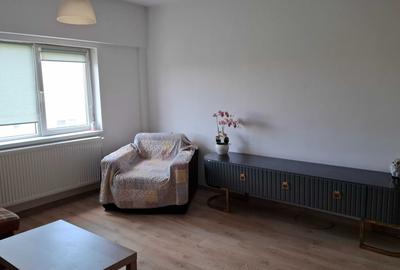Apartament cu 2 camere decomandat în Exterior Vest