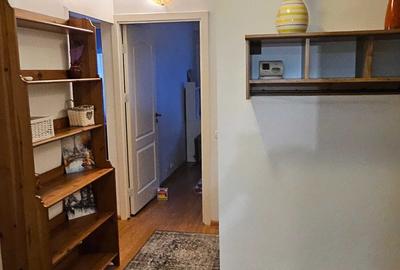 Apartament cu 3 camere decomandat în Popa Șapcă