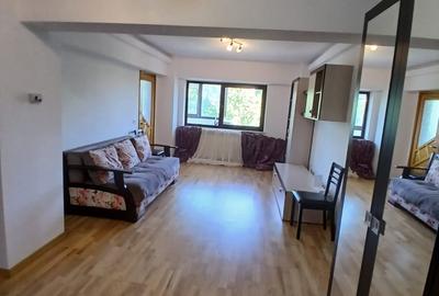 Apartament cu 2 camere decomandat, mobilat în Ultracentral