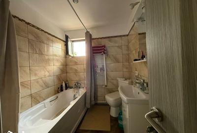 Casă cu 8 camere cu Teren 1010 Mp în Afumați - 10
