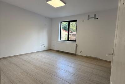 Spațiu comercial, de 60 mp, în Central