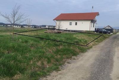 Teren de 462 mp, în Hălchiu - 2