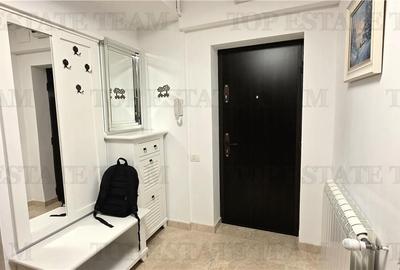 Apartament cu 3 camere decomandat, mobilat în Kiseleff