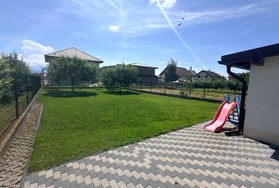 Casă cu 4 camere cu Canalizare în Gușterița - 3