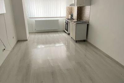 Apartament cu 2 camere semidecomandat în Exterior Vest