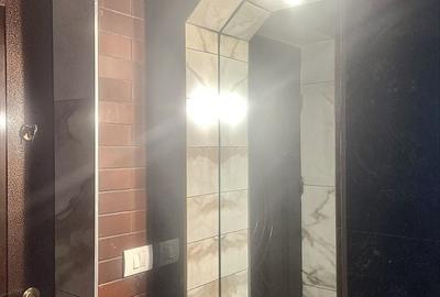 Apartament cu 2 camere decomandat în 1 Mai - 2
