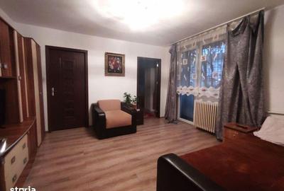 Apartament cu 3 camere semidecomandat în Central - 2