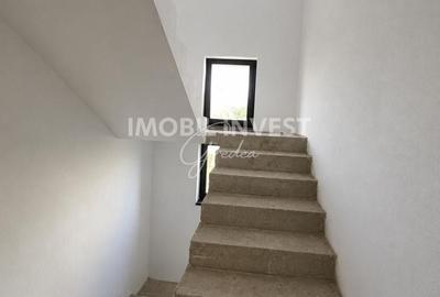 Casă cu 4 camere cu Teren 800 Mp în Central - 4