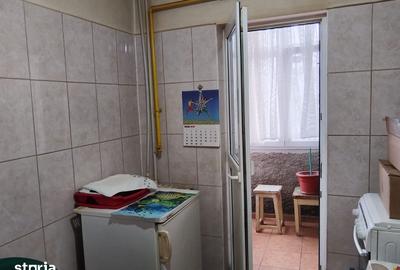 Apartament cu 3 camere decomandat în Mărășești - 6