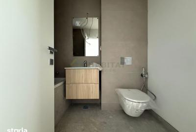 Casă cu 5 camere cu Teren 187 Mp în Pipera