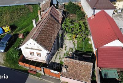 Casă cu 2 camere cu Teren 259 Mp în Central - 1