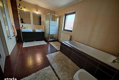 Casă cu 5 camere cu Teren 670 Mp în Central - 9