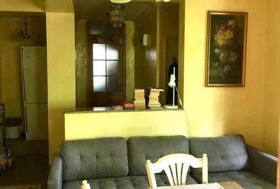 Apartament cu 2 camere decomandat în Central - 2