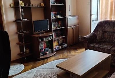 Apartament cu 3 camere semidecomandat, mobilat în Far - 4