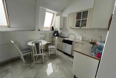 Apartament cu 3 camere decomandat în Rogerius - 4