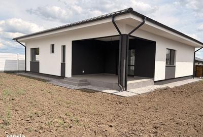 Casă cu 4 camere în Șendreni - 17
