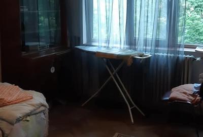 Apartament cu 3 camere semidecomandat în Tătărași - 1