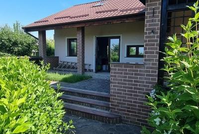 Casă cu 3 camere cu Teren 1600 Mp în Central - 7