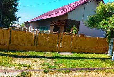 Casă cu 4 camere cu Teren 2760 Mp în Filipeștii de Pădure - 8