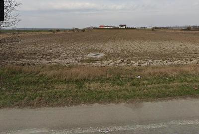 Teren de 2555 mp, în Central - 3