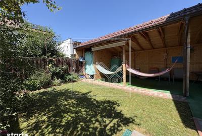 Casă cu 4 camere cu Teren 234 Mp în Central
