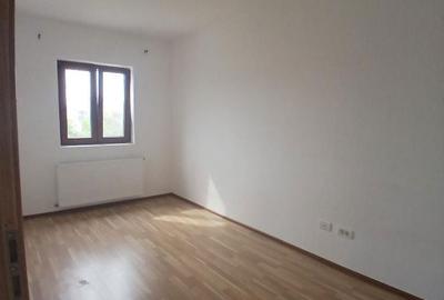 Casă cu 4 camere cu Teren 400 Mp în Dumbrăvița - 3