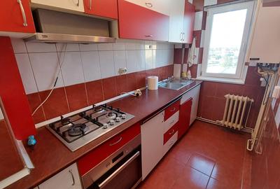 Apartament cu 2 camere decomandat în Mircea cel Bătrân