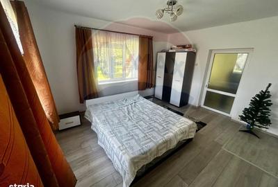 Casă cu 3 camere în Pomi