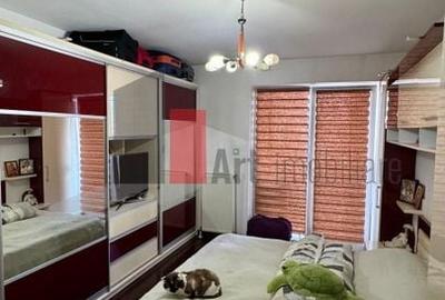 Apartament cu 3 camere decomandat în Tineretului - 5