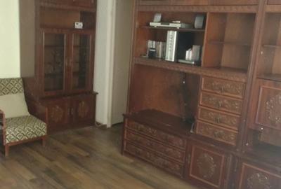 Apartament cu 2 camere decomandat în Berceni