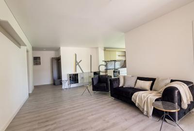 Apartament cu 4 camere semidecomandat, mobilat în Zorilor