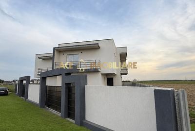 Duplex cu 5 camere cu Teren 250 Mp în Berceni