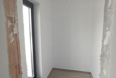Casă cu 4 camere cu Teren 500 Mp în Blandiana - 2