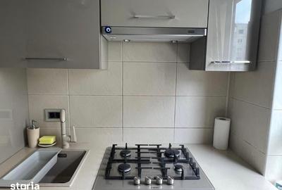 Apartament cu 2 camere, mobilat în Tei