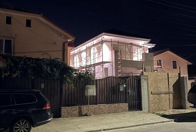 Casă cu 4 camere în Cumpăna