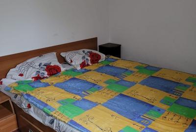 Apartament cu 2 camere semidecomandat în Berceni