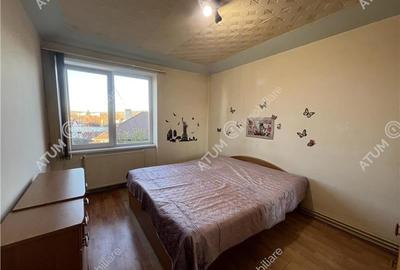 Apartament cu 3 camere decomandat, mobilat în Terezian - 4