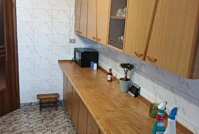 Apartament cu 2 camere decomandat în Basarabia