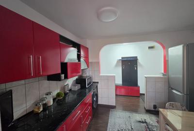 Apartament cu 2 camere decomandat în Lotrioara