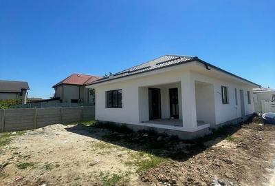 Casă cu 4 camere cu Teren 400 Mp în Domnești - 3