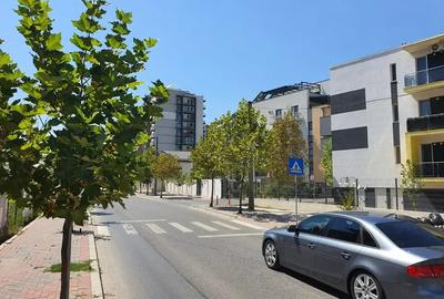 Apartament cu 2 camere decomandat în Titan
