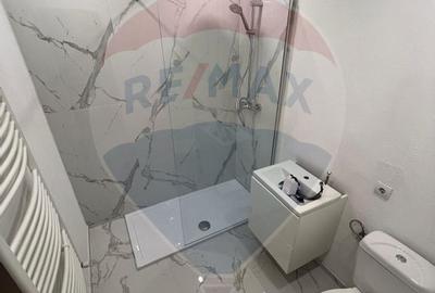 Apartament cu 2 camere decomandat în Central - 4