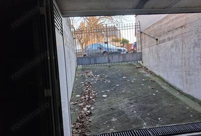 Casă cu Teren 437 Mp în Titulescu