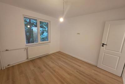 Apartament cu 3 camere decomandat în Dristor - 12