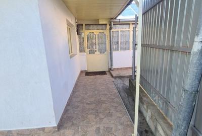 Casă cu 3 camere în Central - 1